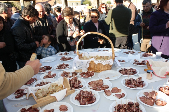 Fumeiro e produtos caseiros de “terras do Demo”